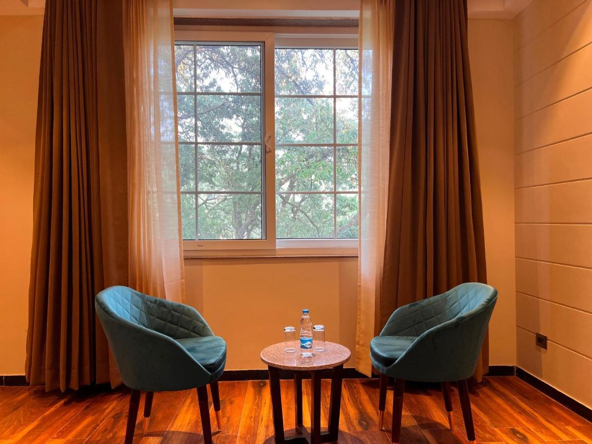 Hotel La Eden Mussoorie Buitenkant foto